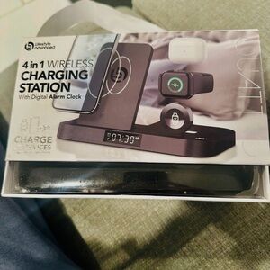 4 In 1 Wireless Charging Station with Digital Alarm Clock Lifestyle Advanced NEW